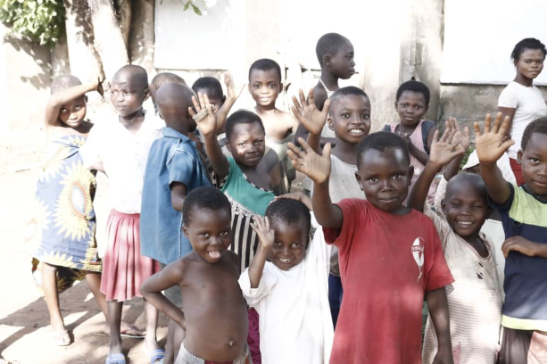 Thousands of Cameroonian children who fled the fighting in their country’s English-speaking regions are taking refuge in Adagom community in south-central Nigeria, where some have been exploited by people looking to take advantage of their vulnerability